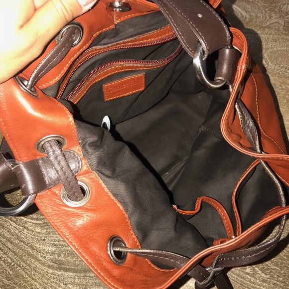 Garnet Hill Bucket Tote - Picture 4 of 8